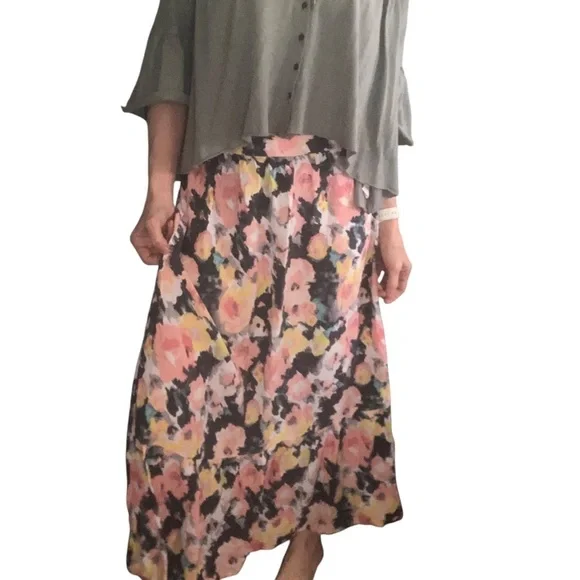 Loft Watercolor Floral Maxi Skirt Sz M Ruffled Tiered Hem Romantic Feminine Boho - Picture 2 of 8